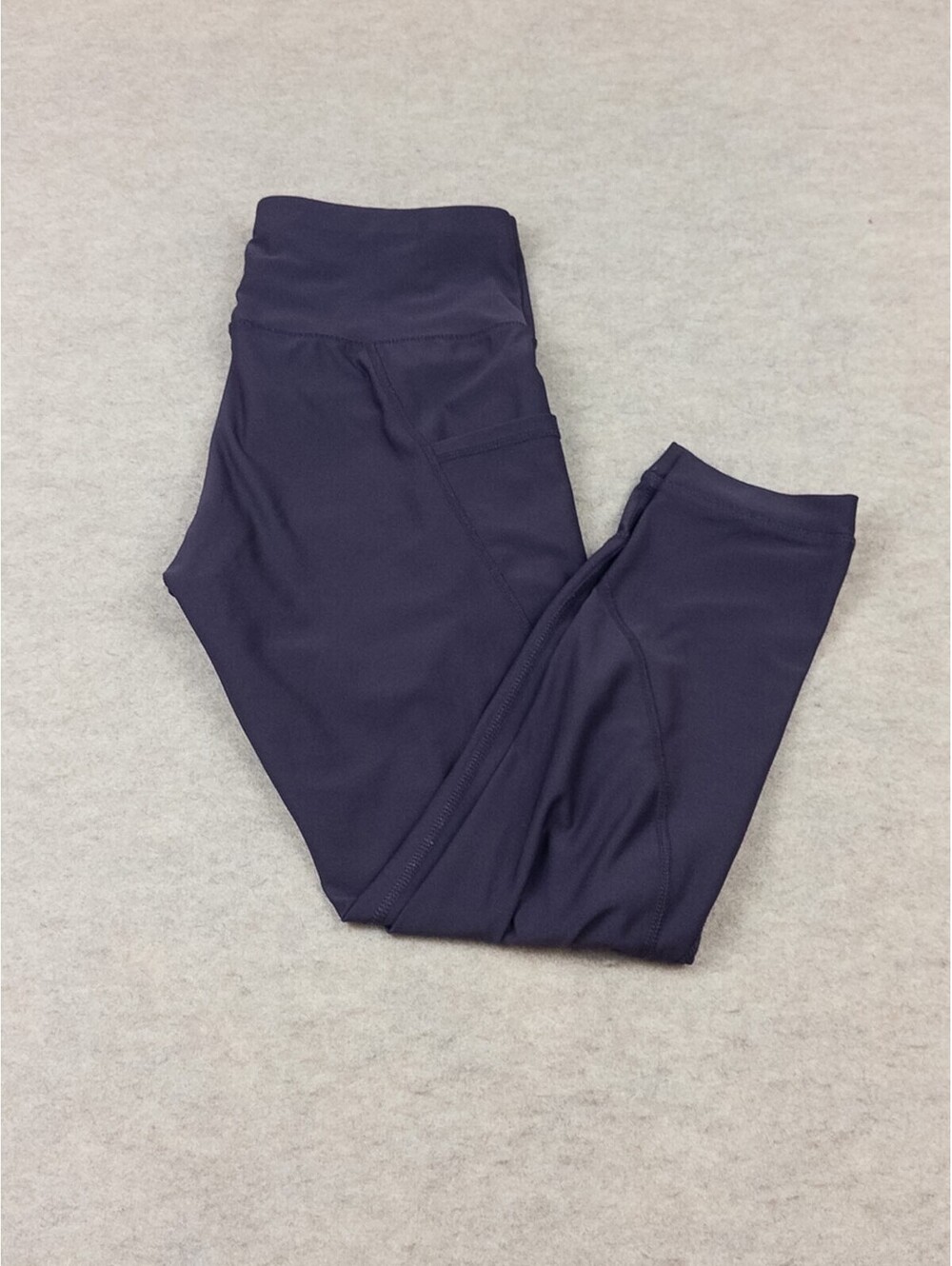 apana Women's Athletic Capri Leggings with Side Pockets, Size Large